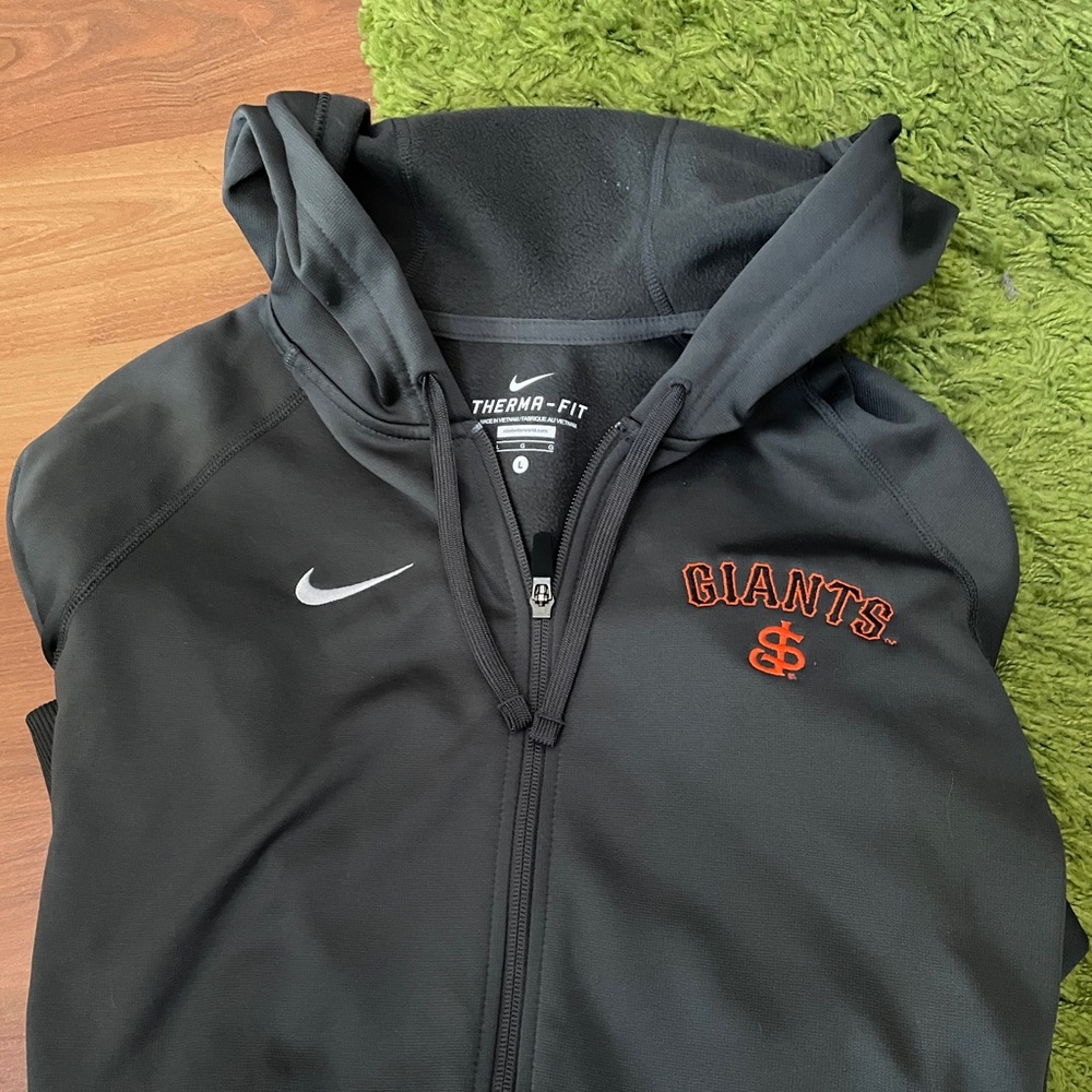 Giants/Nike zip up.